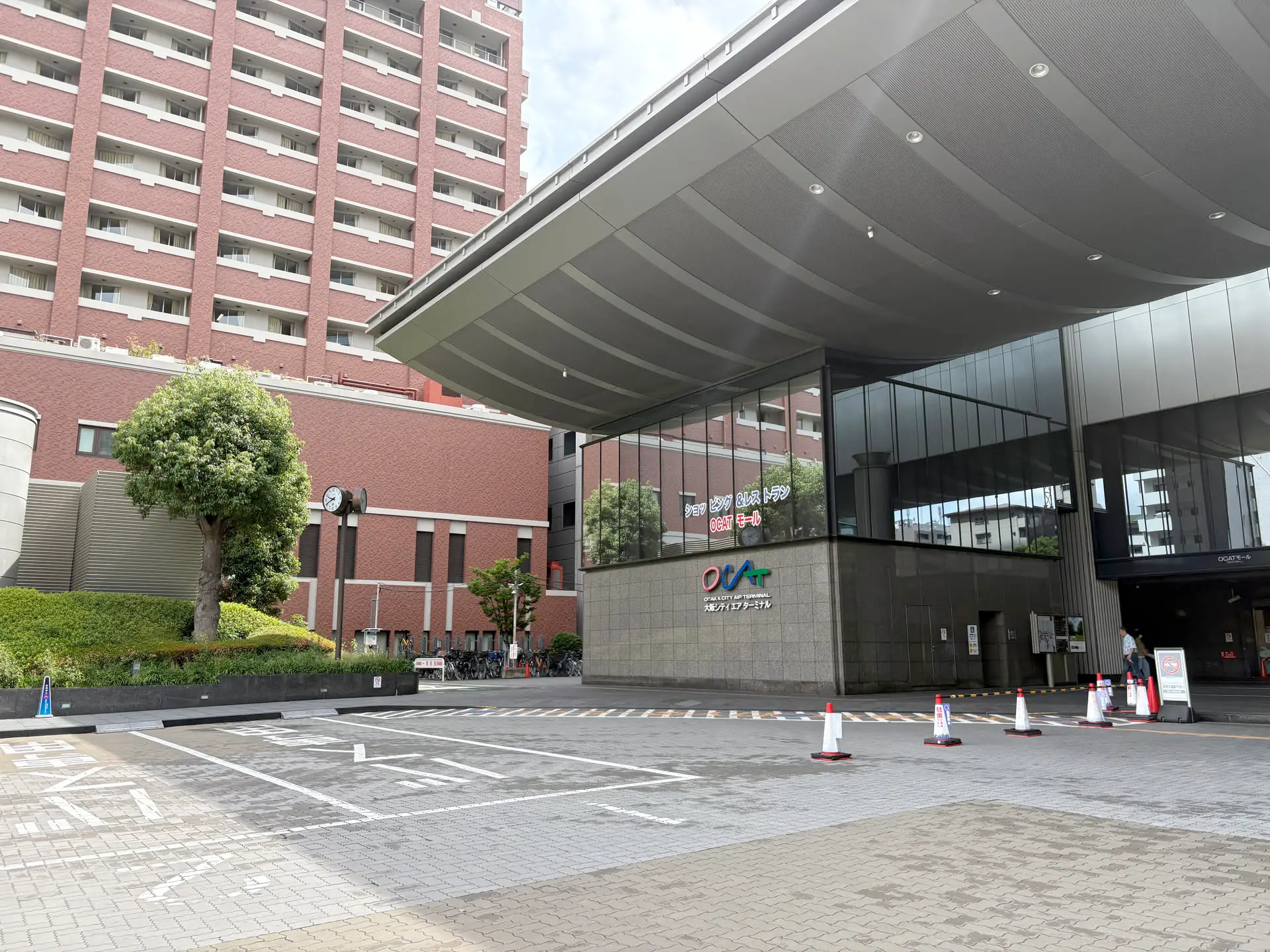02.webp